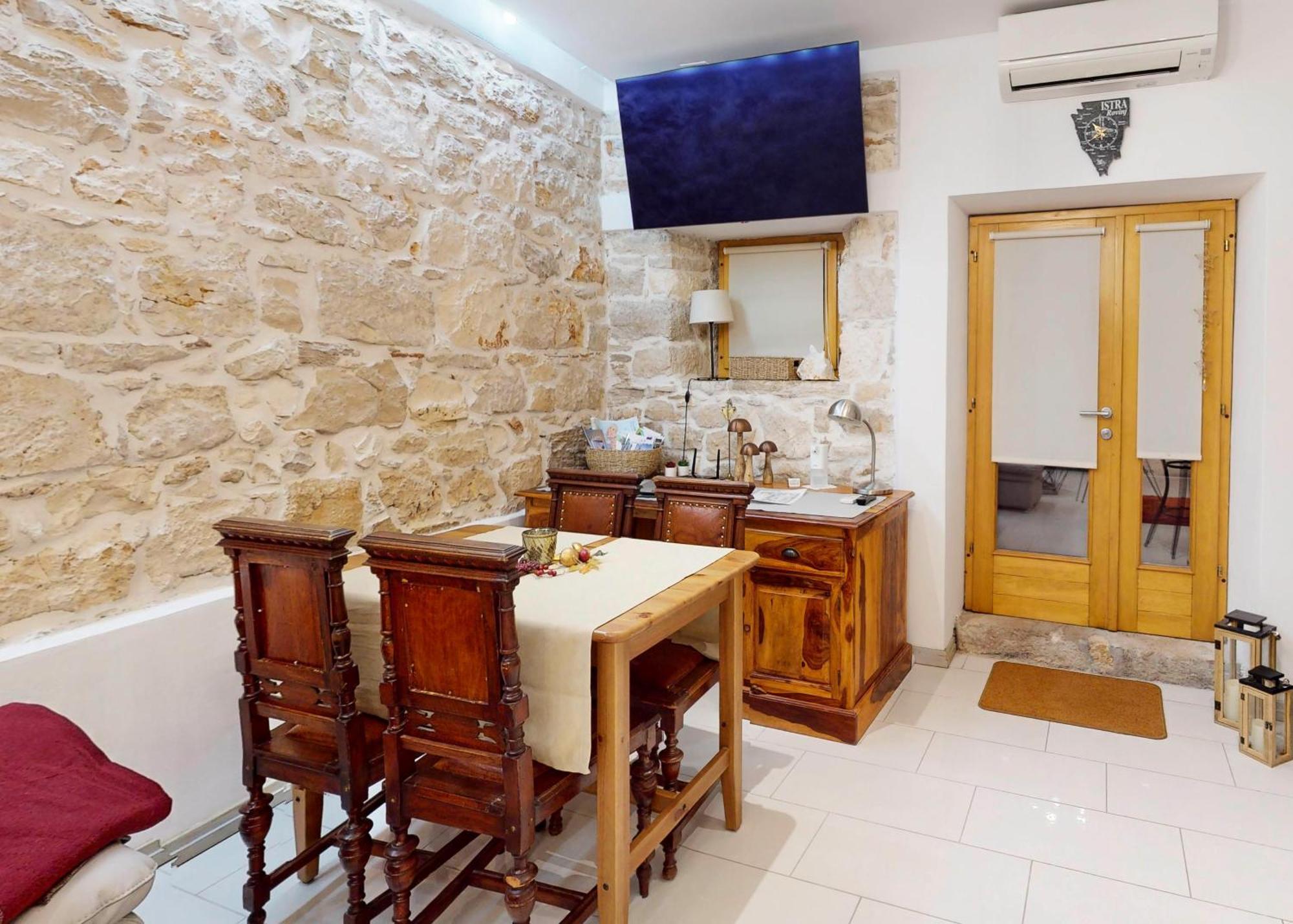 Apartment Michaela 4-Sterne & Parking Rovinj Exterior foto