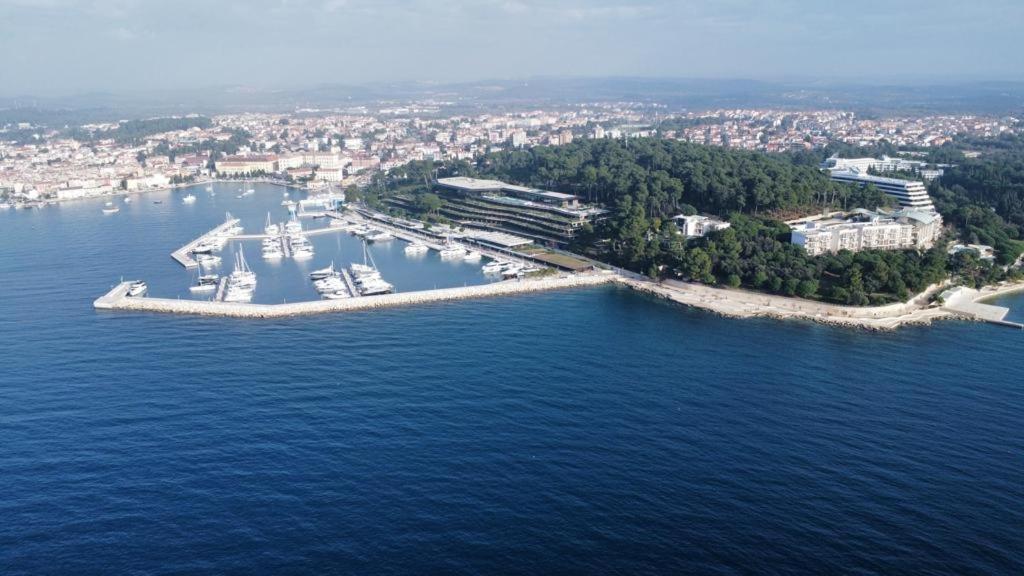 Apartment Michaela 4-Sterne & Parking Rovinj Exterior foto